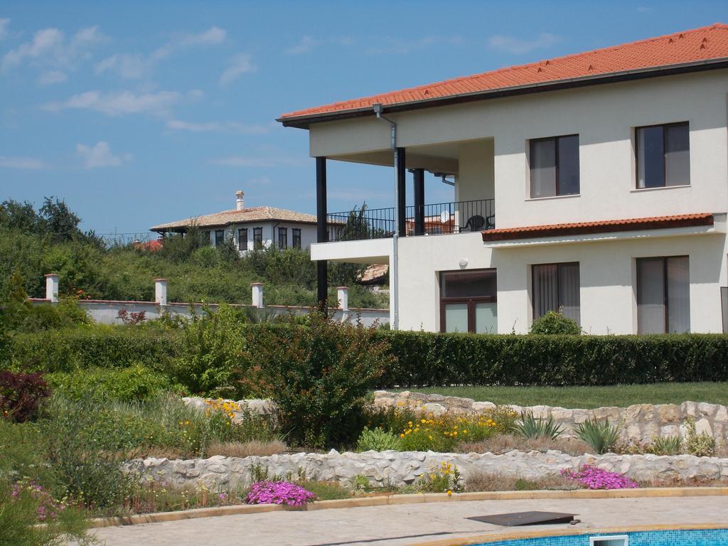 Villa Ketli Apartment Bliznatsi Ngoại thất bức ảnh