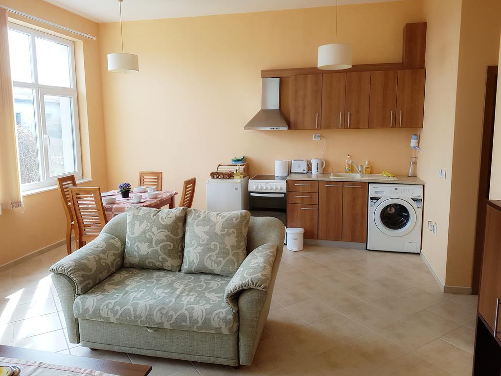 Villa Ketli Apartment Bliznatsi Ngoại thất bức ảnh